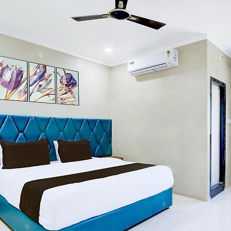 Hotel O Pr Grand Khammam Екстер'єр фото