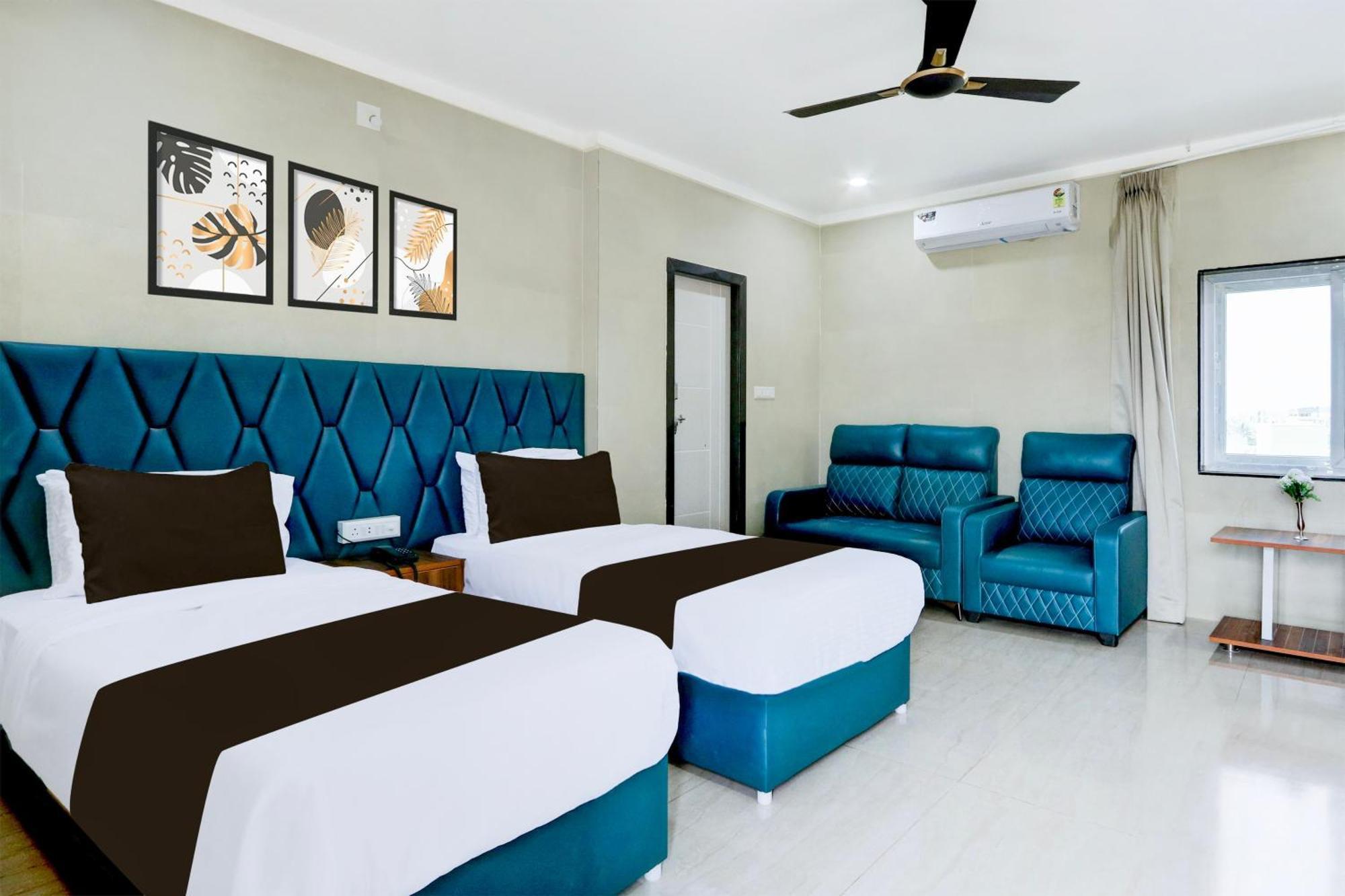 Hotel O Pr Grand Khammam Екстер'єр фото